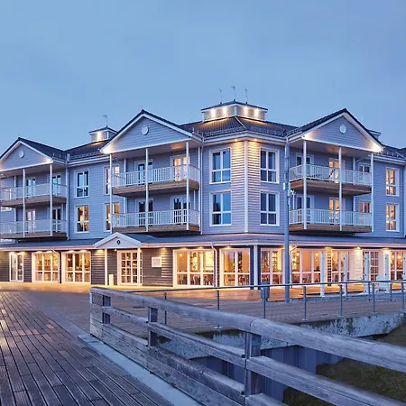 Beach Motel Heiligenhafen 4*