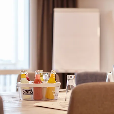 Beach Motel Heiligenhafen 4*